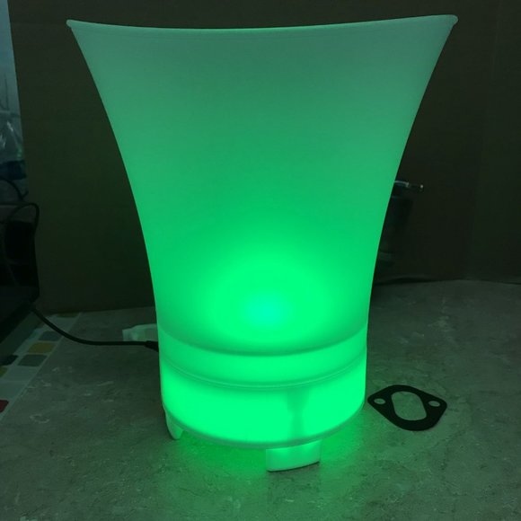 Lighted ice bucket speaker - Bluetooth - color changing - Picture 8 of 12